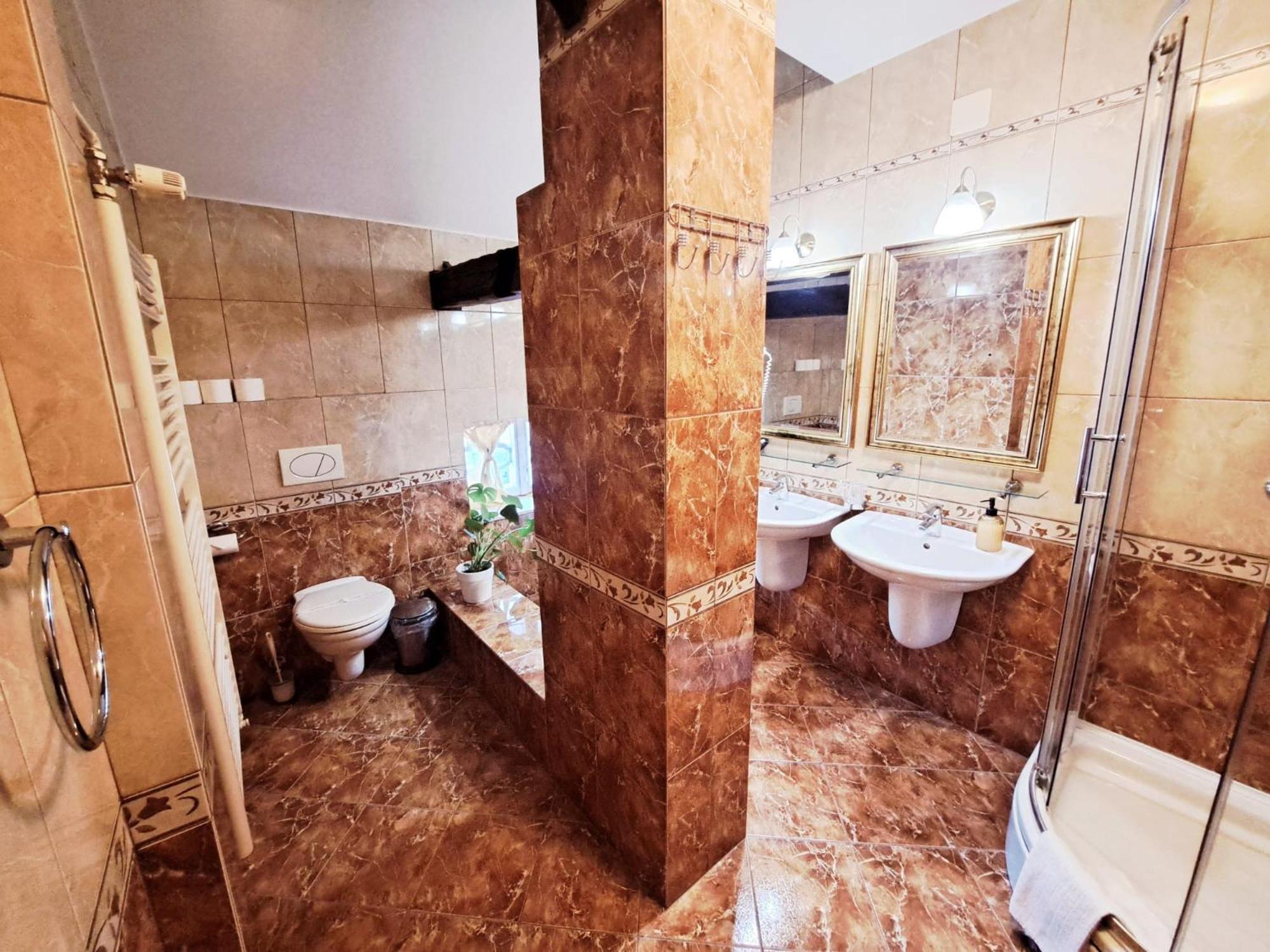 Hotel Livadic 萨莫博尔 外观 照片