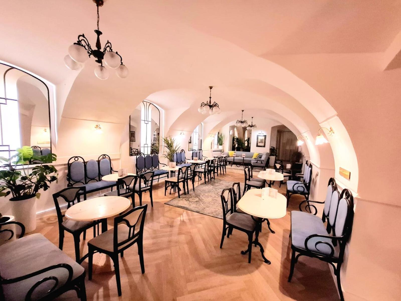 Hotel Livadic 萨莫博尔 外观 照片