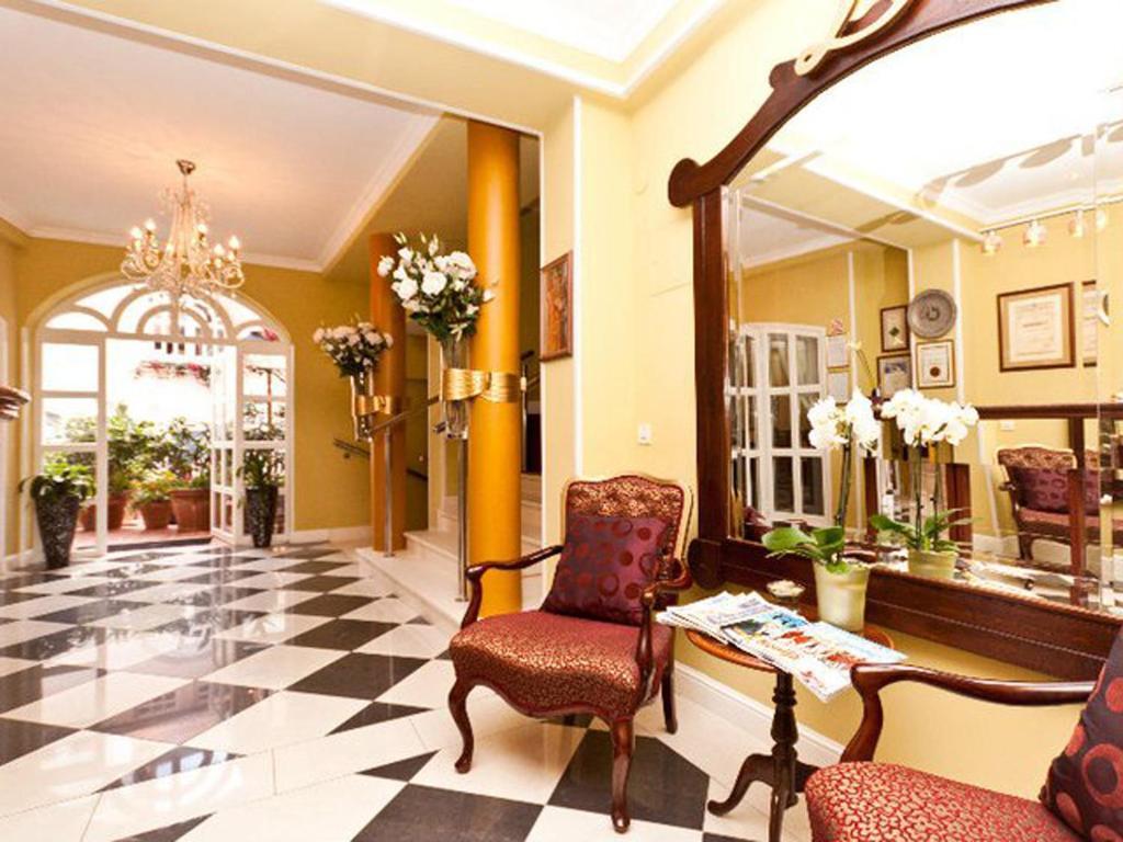 Hotel Livadic 萨莫博尔 外观 照片
